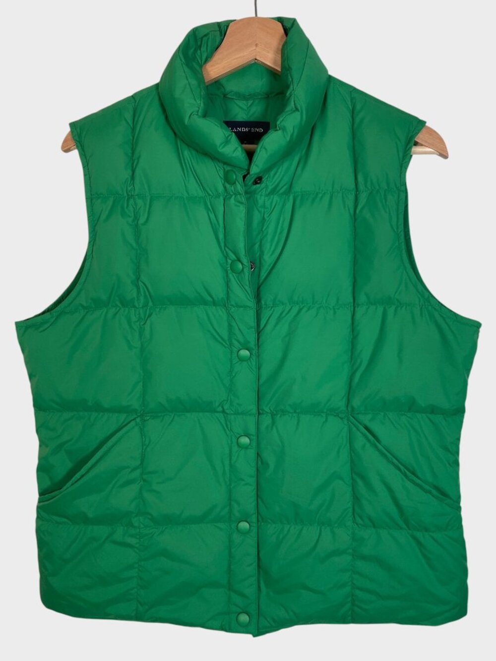LANDS END Puffer Vest MEDIUM Green Snaps Outdoor Hiking Casual